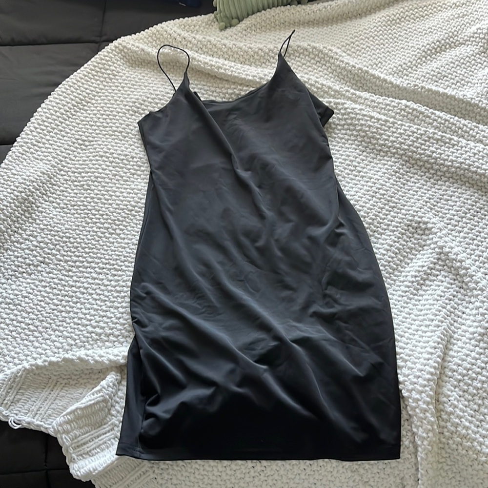 skin tight black dress